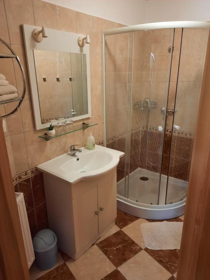 Ambrozia Guesthouse Nagykanizsa Buitenkant foto