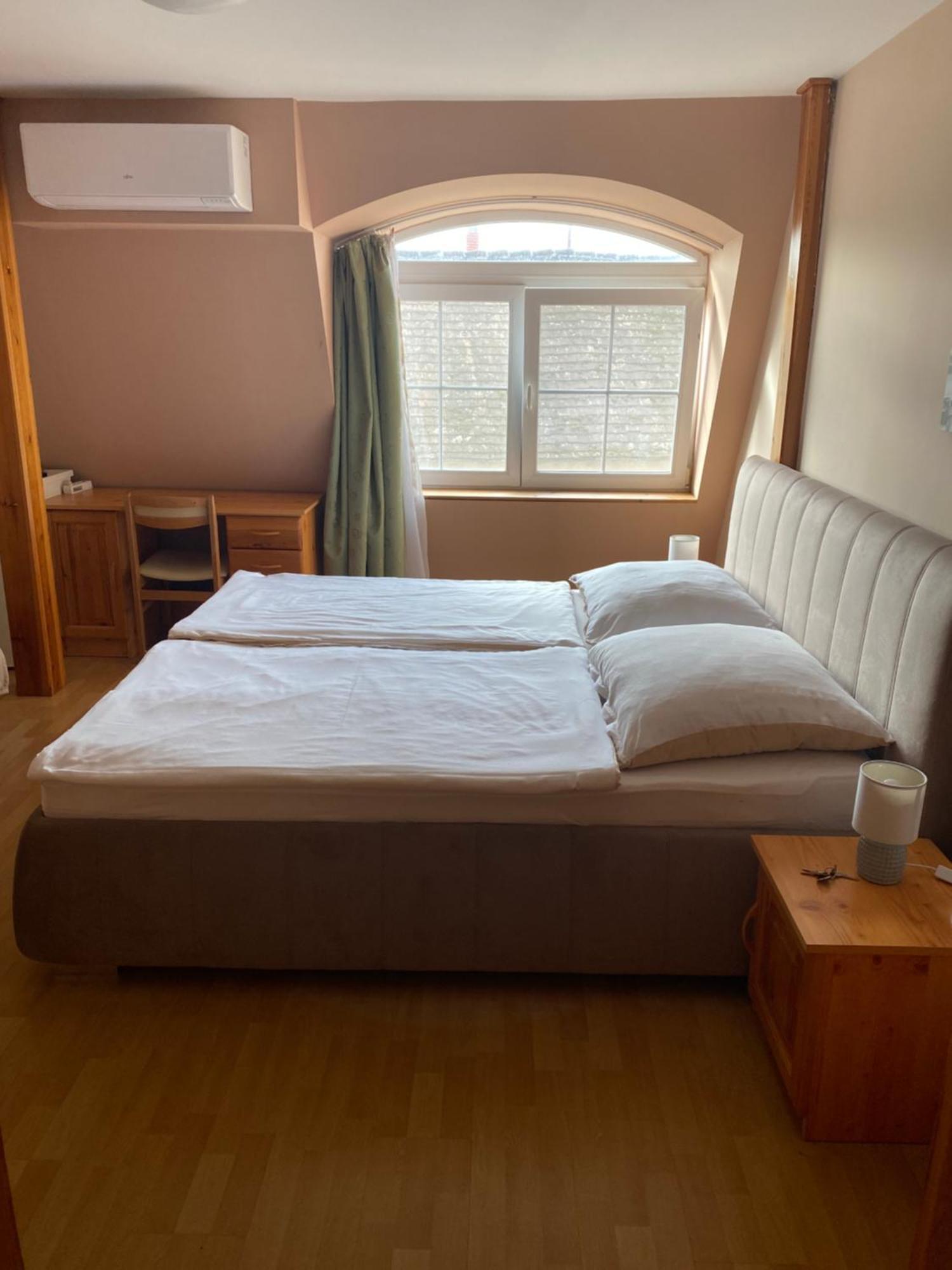 Ambrozia Guesthouse Nagykanizsa Buitenkant foto