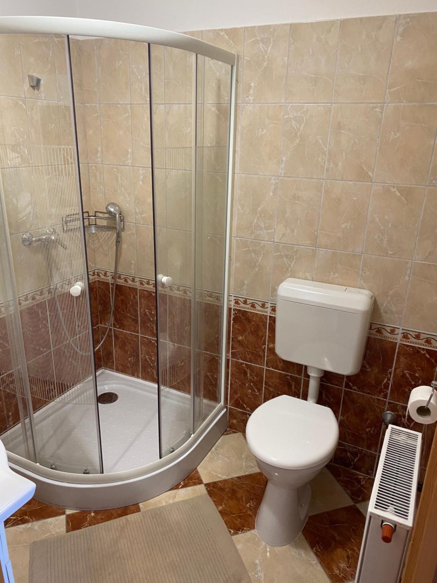 Ambrozia Guesthouse Nagykanizsa Buitenkant foto