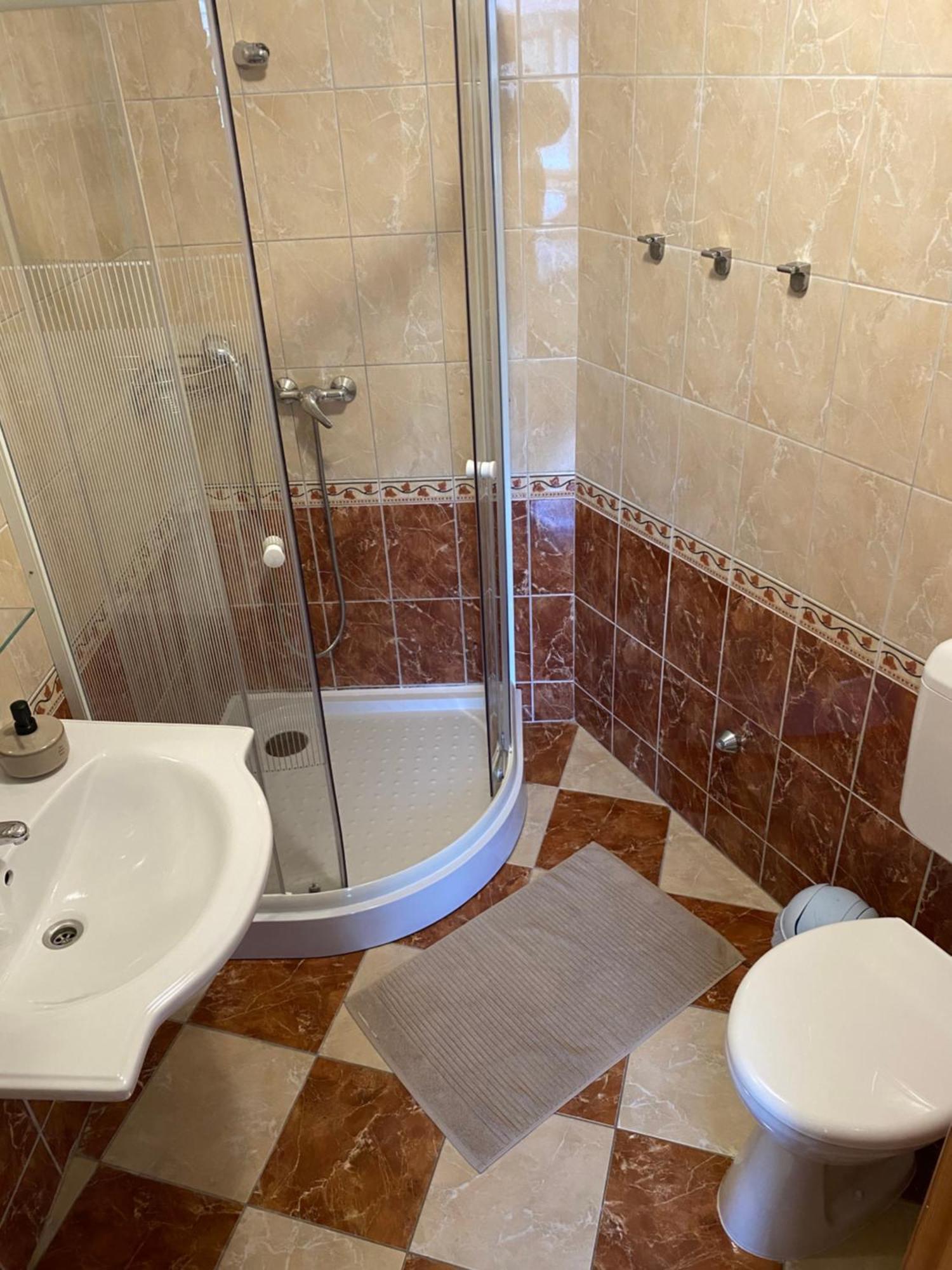 Ambrozia Guesthouse Nagykanizsa Buitenkant foto