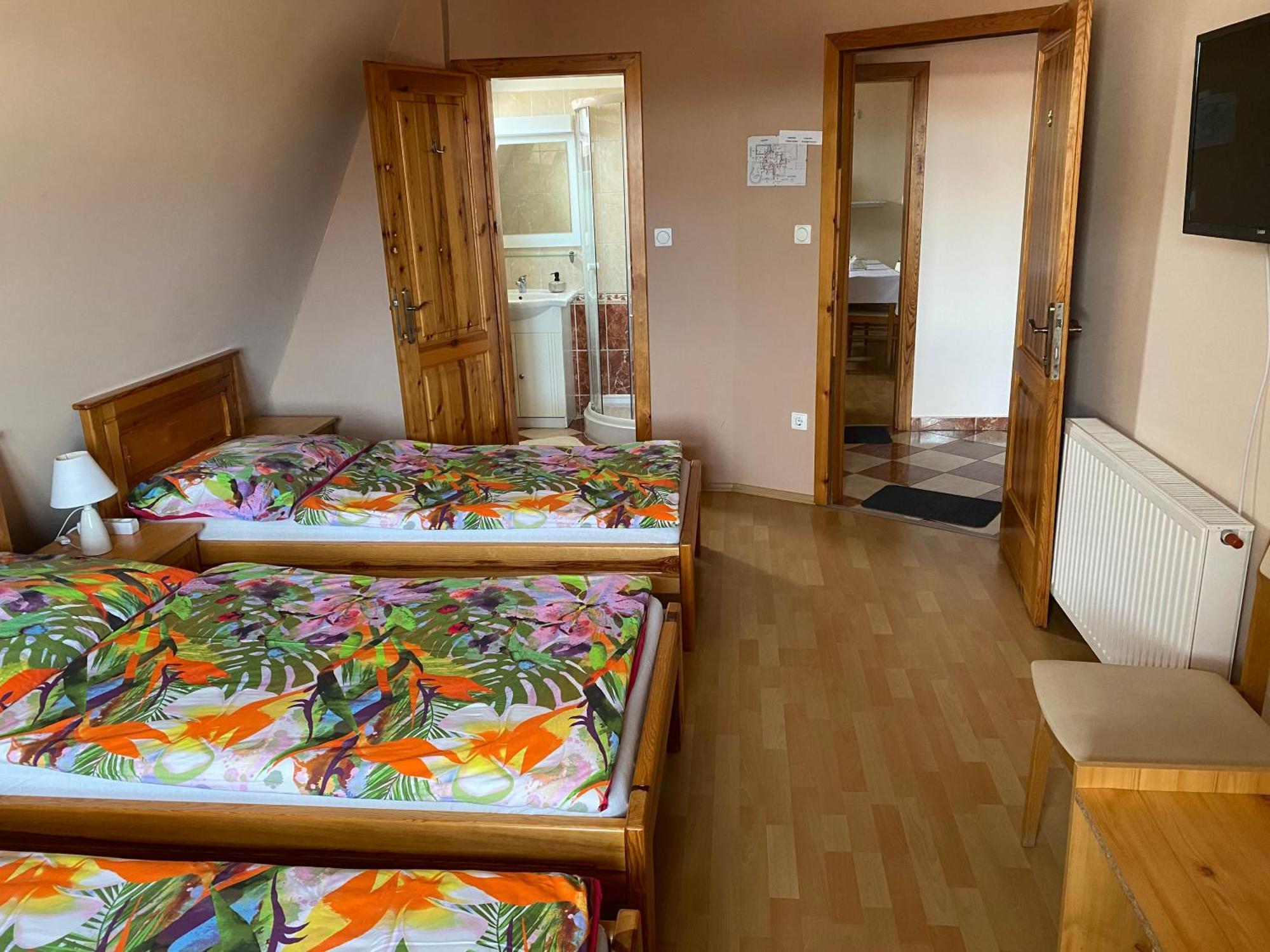Ambrozia Guesthouse Nagykanizsa Buitenkant foto