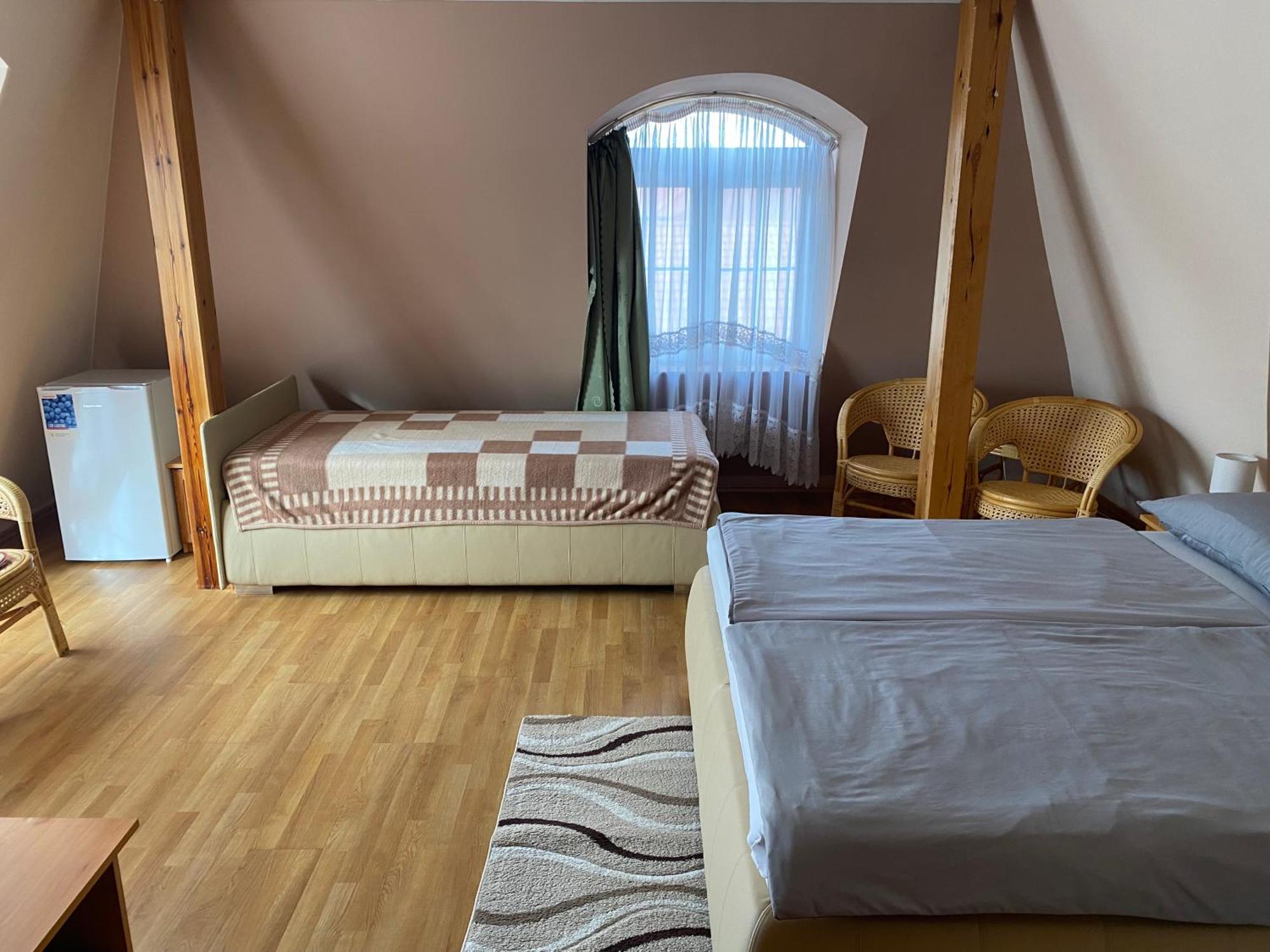 Ambrozia Guesthouse Nagykanizsa Buitenkant foto