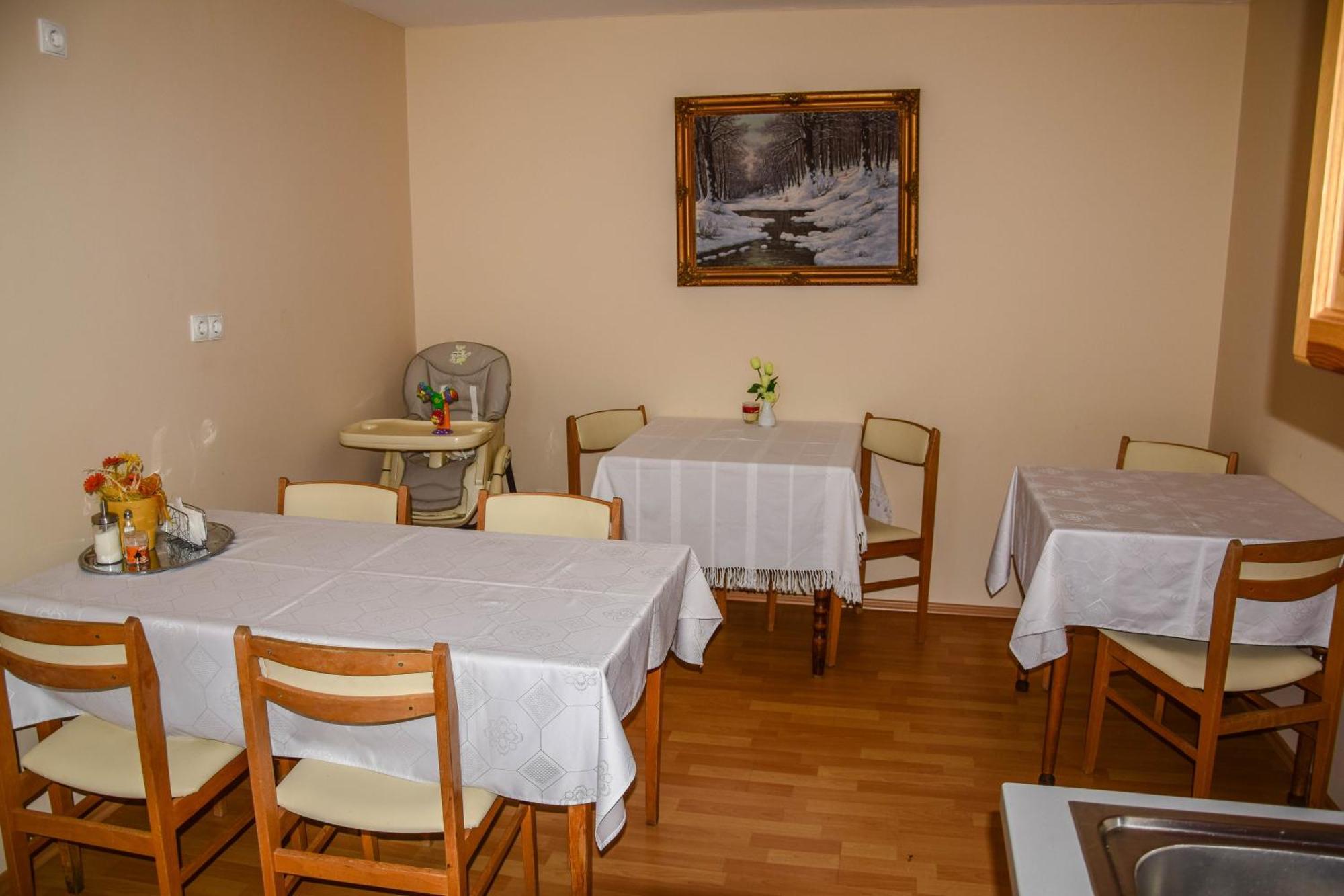 Ambrozia Guesthouse Nagykanizsa Buitenkant foto