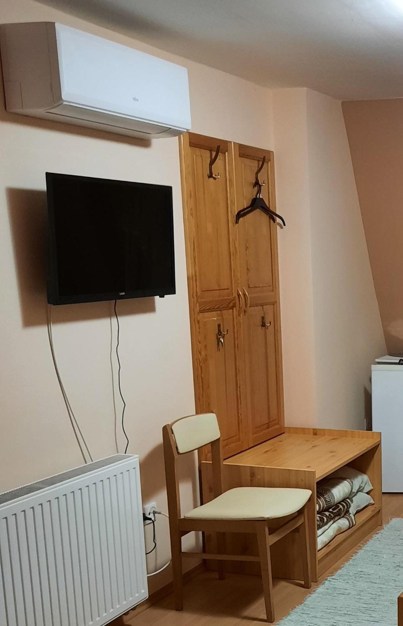 Ambrozia Guesthouse Nagykanizsa Buitenkant foto