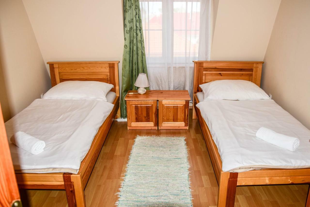 Ambrozia Guesthouse Nagykanizsa Buitenkant foto